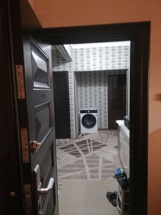 Kvartira sotiladi 4 xonali