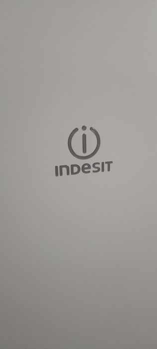 Продам холодильник .