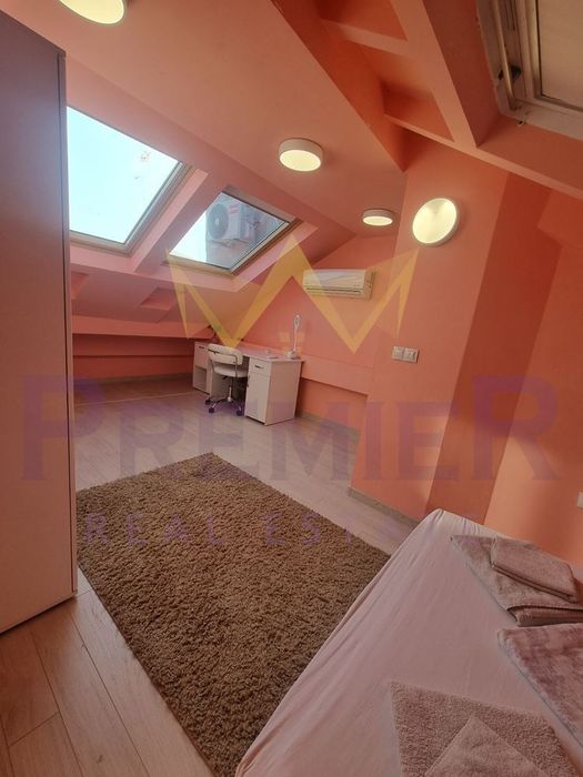 Дава се под наем Мезонет в Варна, Център - 110 кв.м за 1000 € - Снимка #8