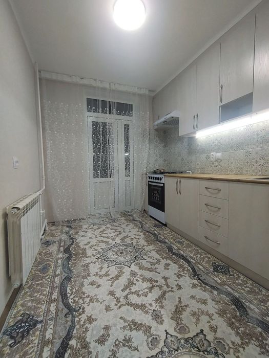 Срочно 1ком квартира с РЕМОНТОМ в Поселке..Продам .Кирпич