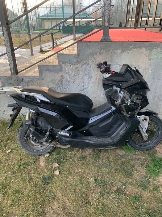 Skuter N maks sotiladi na xadu