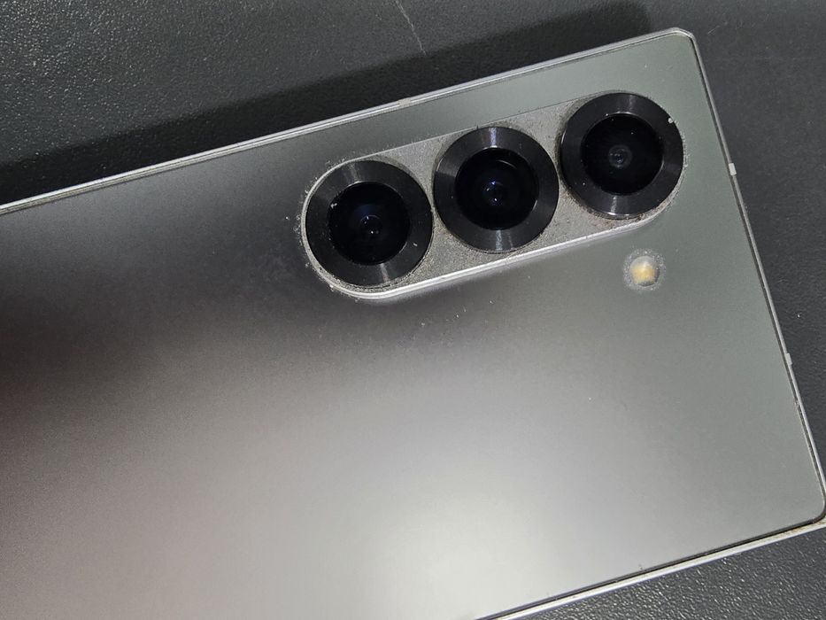 Samsung Fold 6, в добро състояние