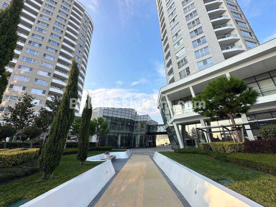 Продава се Двустаен апартамент в Бургас, Славейков - 76 кв.м за 987 €/кв.м - Снимка #13