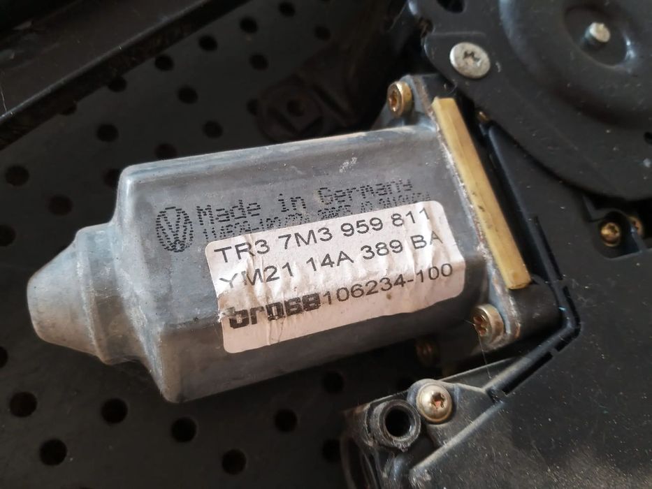 Macara motoras stanga spate vw sharan 7m 7m3959811