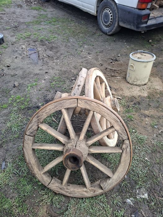 Roti rustice în stare foarte bună
