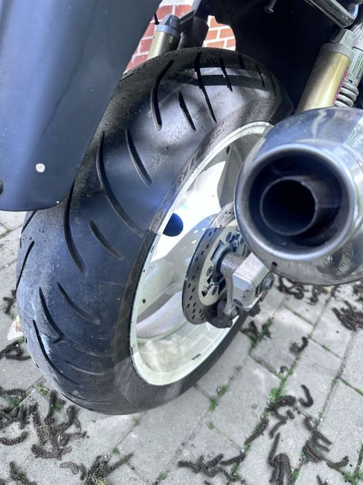 Suzuki Inazuma Gsx750