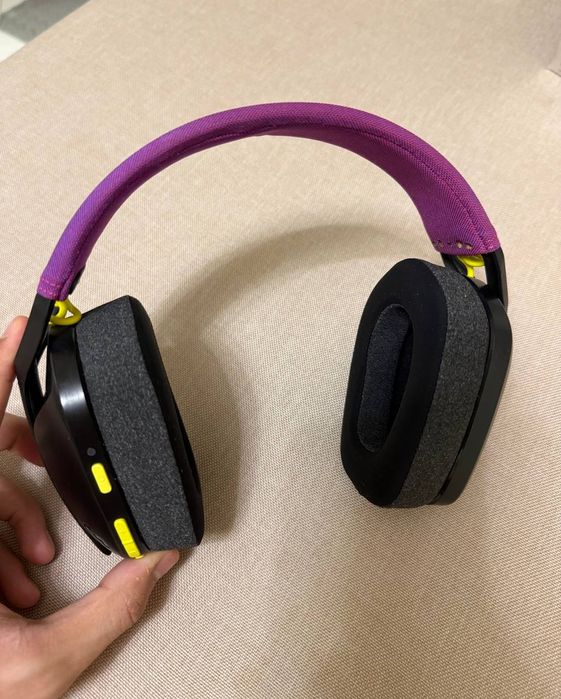 Беспроводные наушники Logitech G435