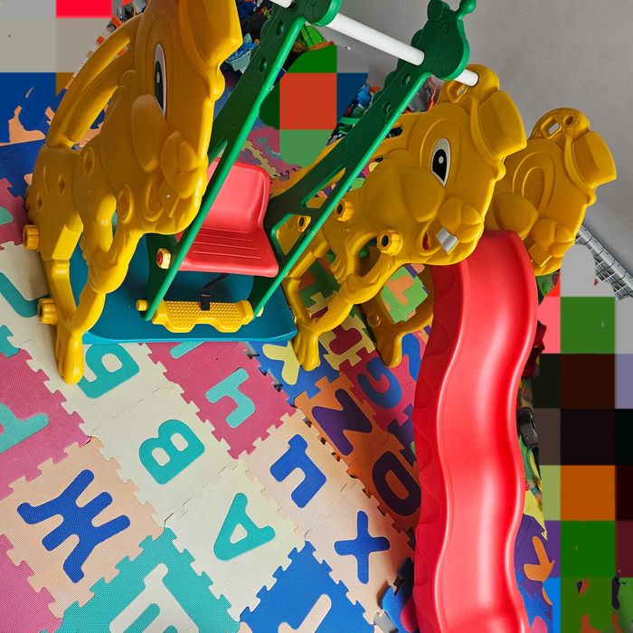 Пързалка и люлка