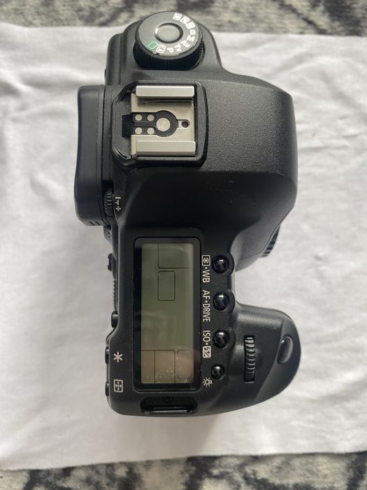 Canon 5D Mark 2 stare perfecta numar de cadre 75584