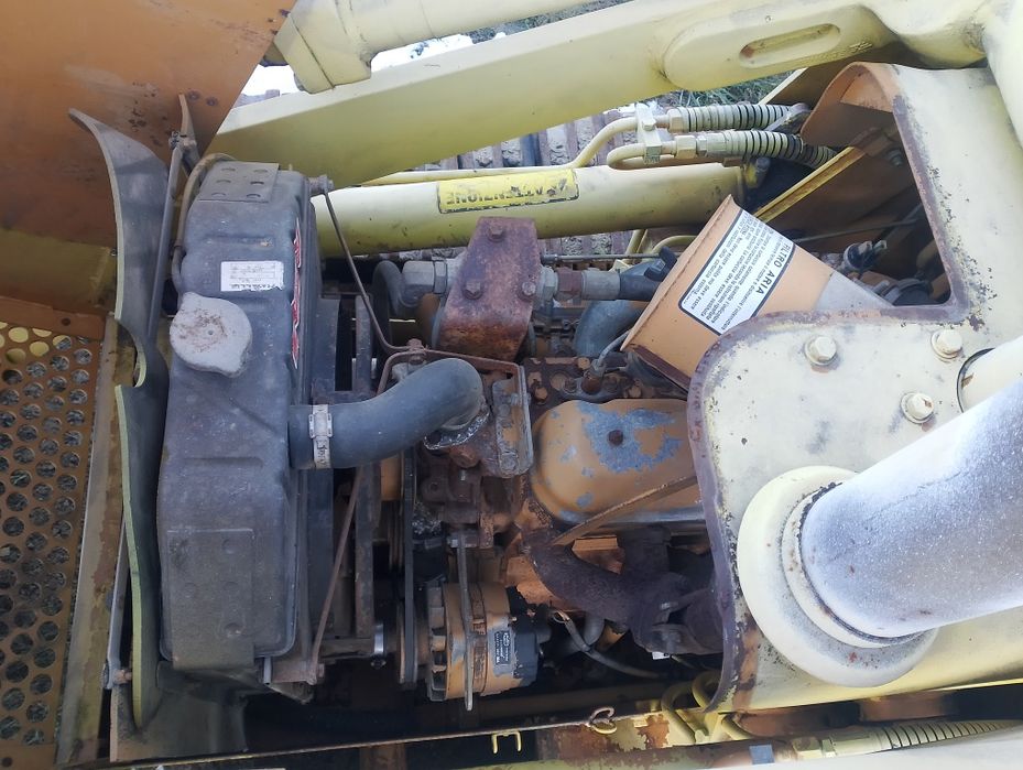 Vind buldozer-incarcator șenilat fiat alis