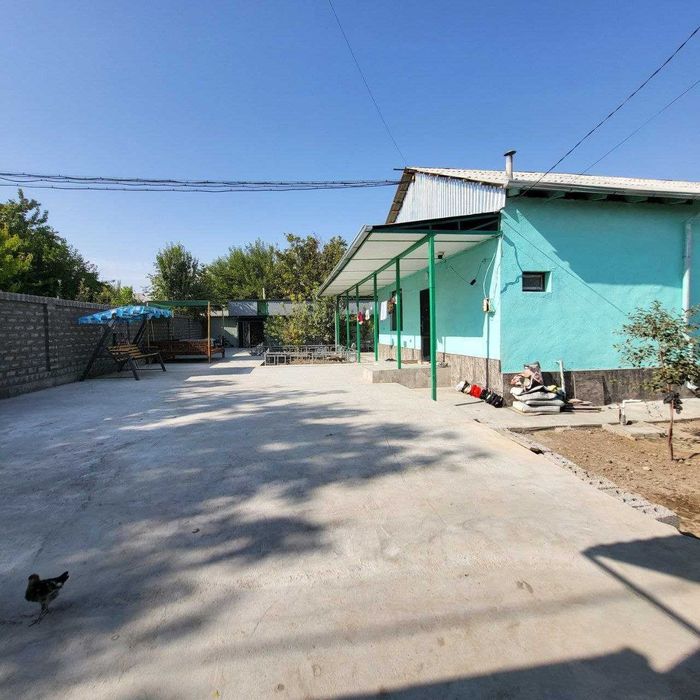 Уй сотилади Нурафшон шахар