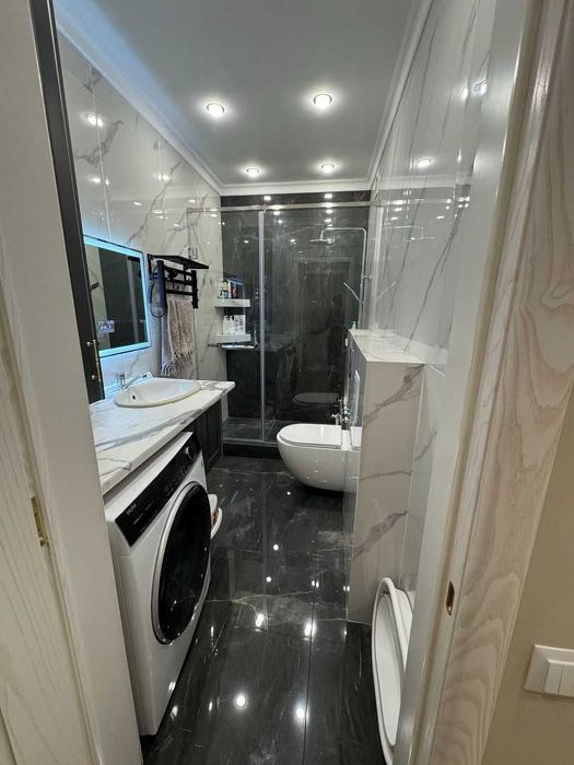 Продам 4 комнатную квартиру