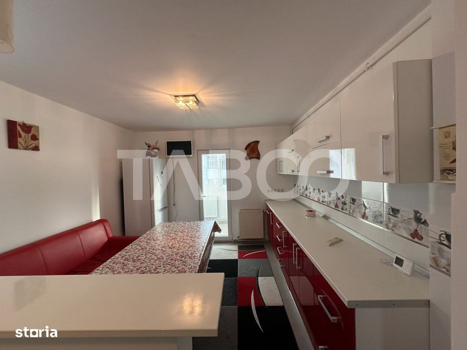 Apartament renovat de inchiriat 2 camere 2 balcoane Central Sibiu