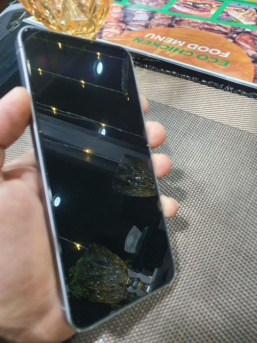 Samsung s 25 aybi rasmda