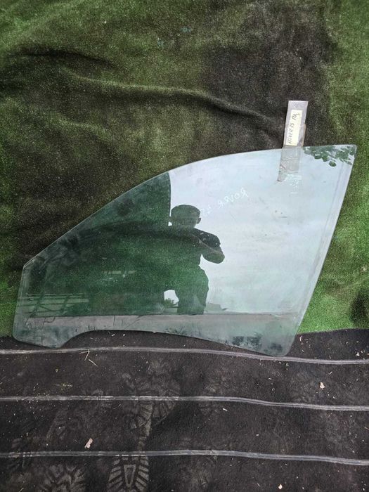 Стекло переднее левое 
Ровер Rover 75