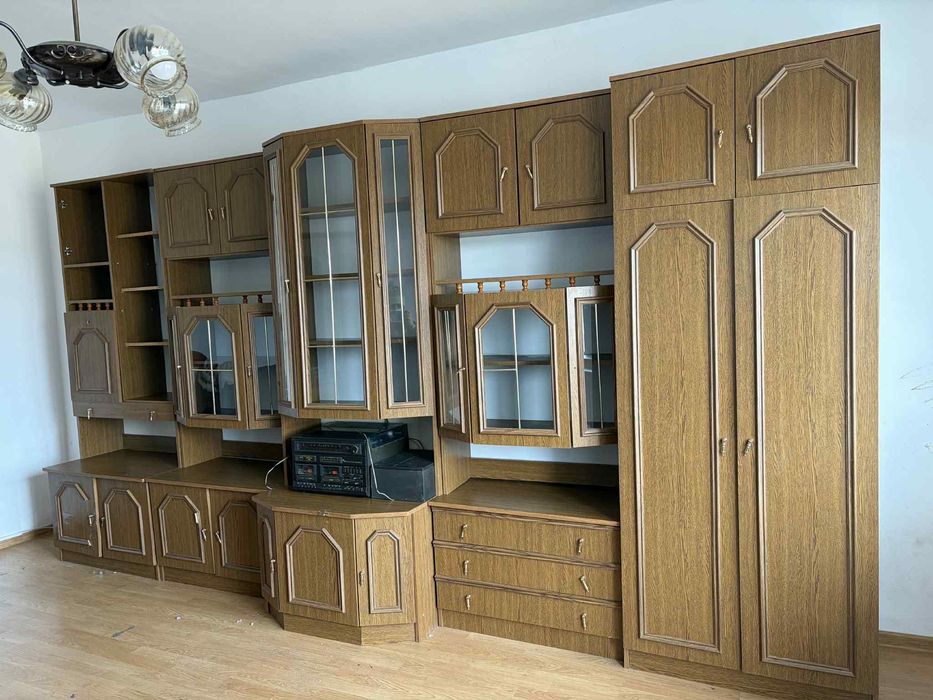 Mobilă și dulapuri