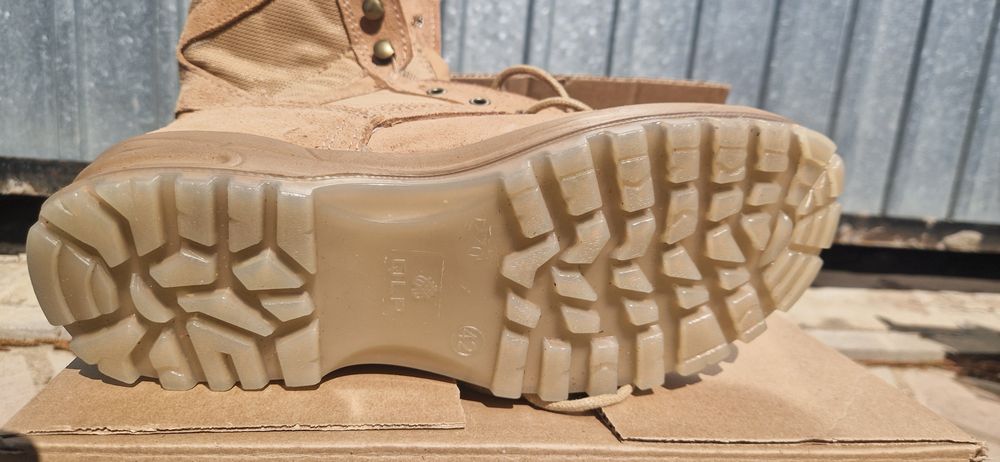 Берцы замошовые 42 размер