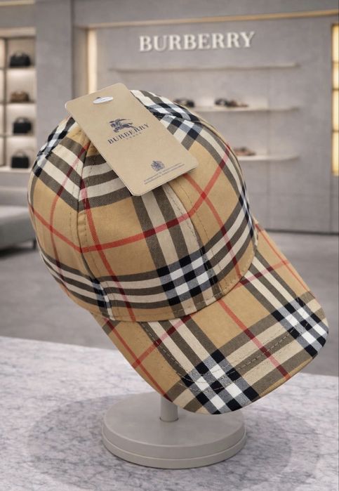 Sapca Burberry Noua