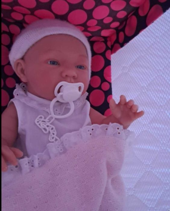 Луксозна кукла Аси