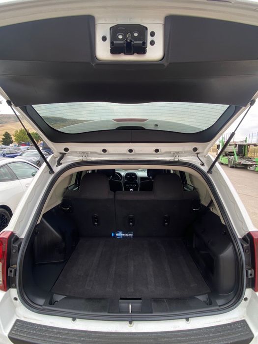 Продам машину Jeep compass 2016года об 2,4