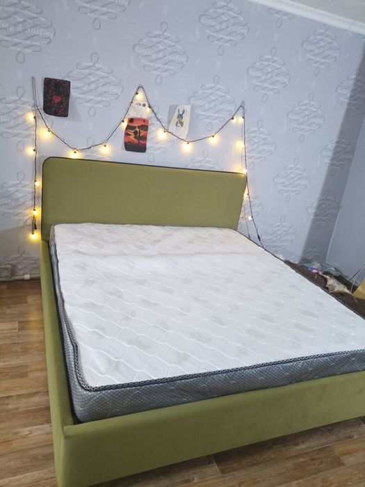 Продам матрас 180/200