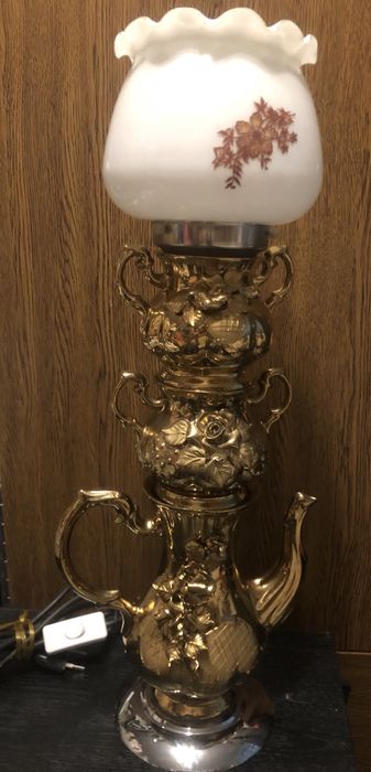 Veioza portelan 100 lei