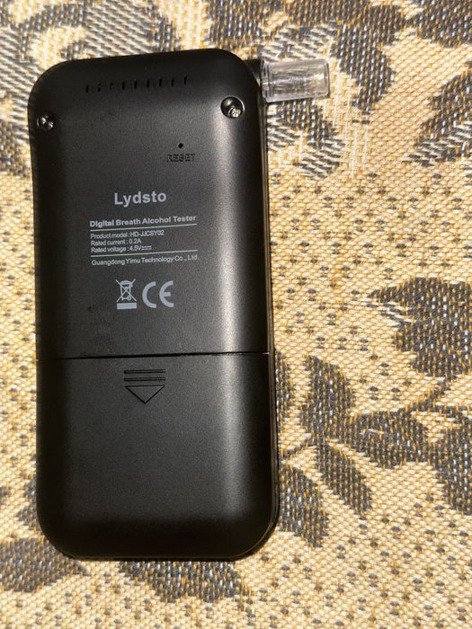 Продается алкотестер не пользовались , новый