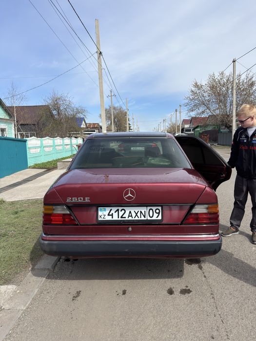 Продам Mercedes Benz w124