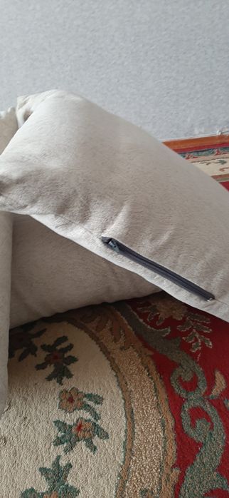 Подушка для дивана  новые