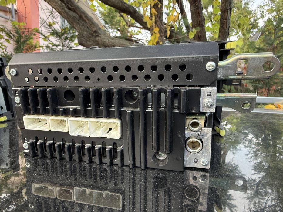 Vand 2 bucati radio/casetofon/MP3