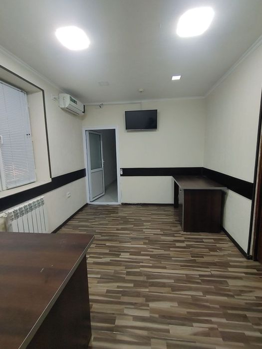 Сдам помещение под офис,ателье.. Рядом с метро Максим Горького