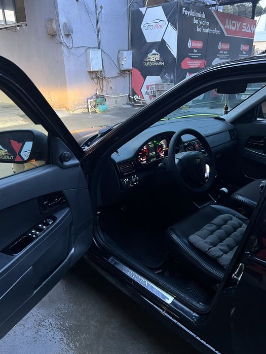 Лада приора хэтчбек