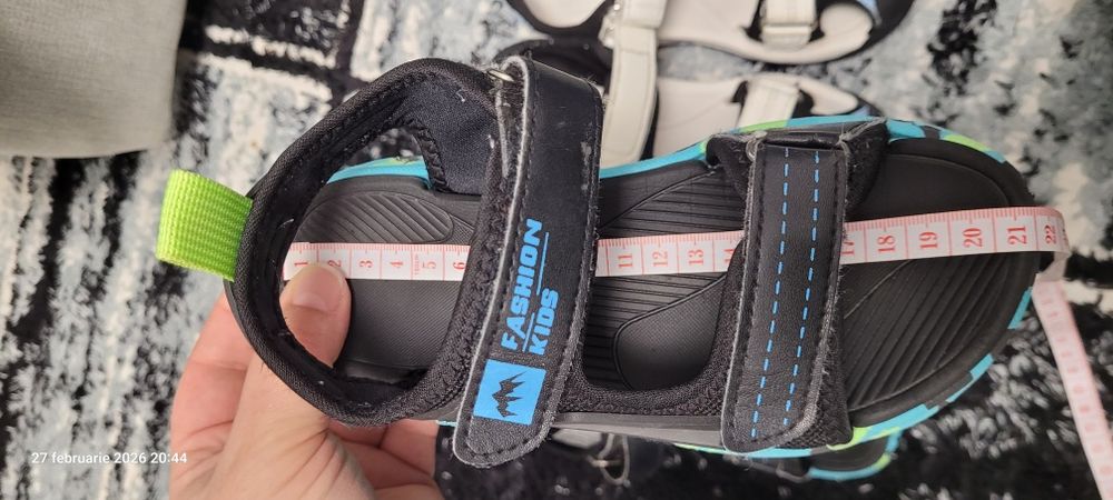 Sandale pentru băieți  mărimea 32
