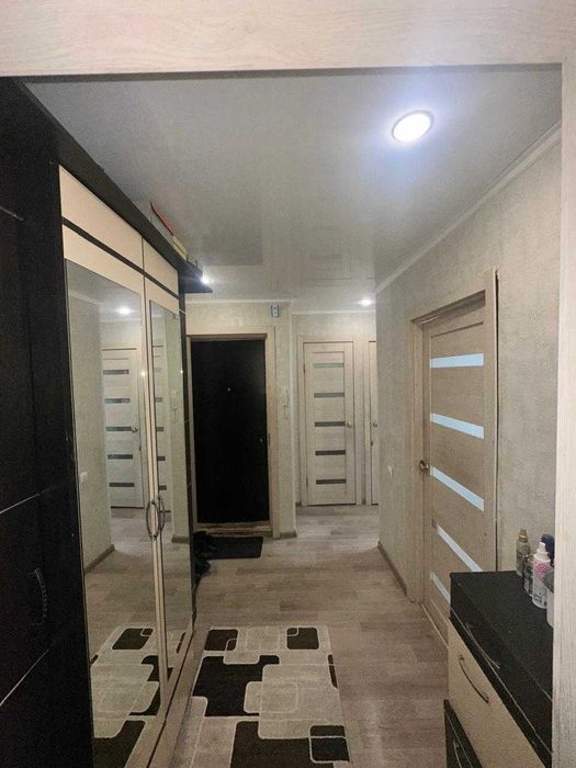 Продам 4-х комн. по ул. Ауэзова, 21