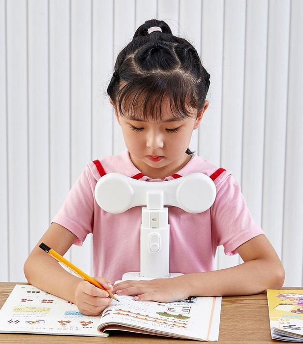 Корректор осанки для детей в сидячем положении