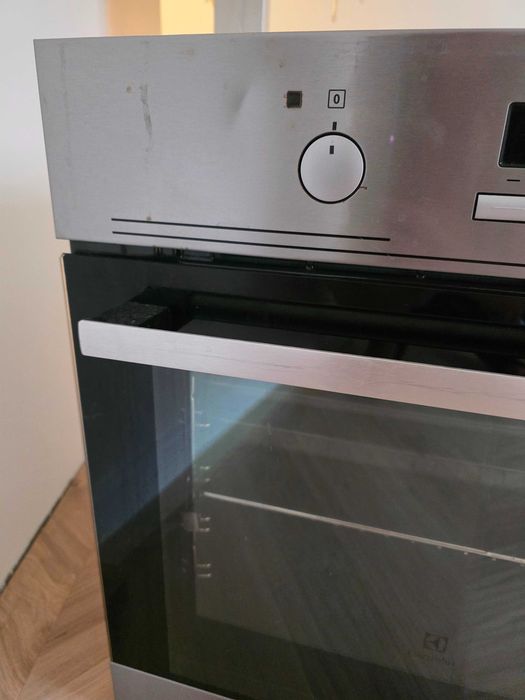 Cuptor incorporabil Electrolux