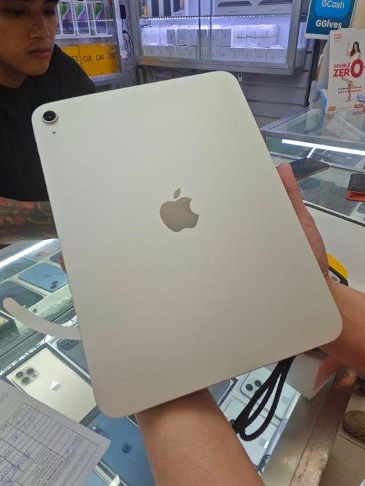 iPad Air 11“ cu M2 , NOU , 100% Bateria