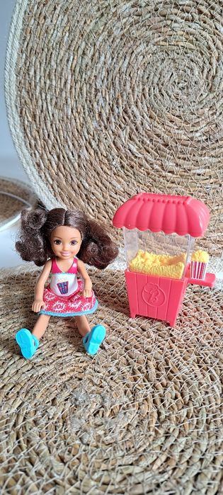 Продавам кукли Челси и кукли Челси с аксесоари към тях