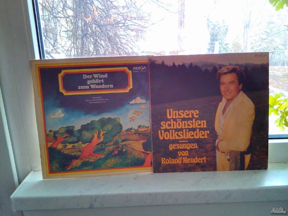 продавам грамофонни плочи всяка по 2 лв.