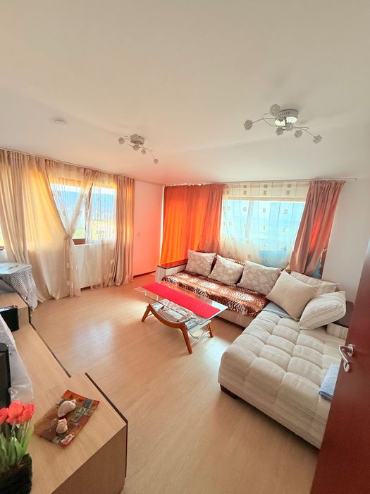 Тристаен апартамент в Кошарица