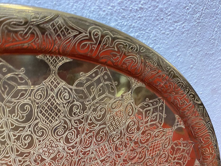 Голямо пано за стена от месинг гравирано ръчно