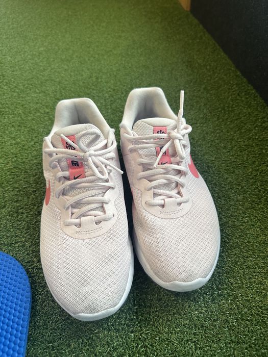 Спортни обувки Nike