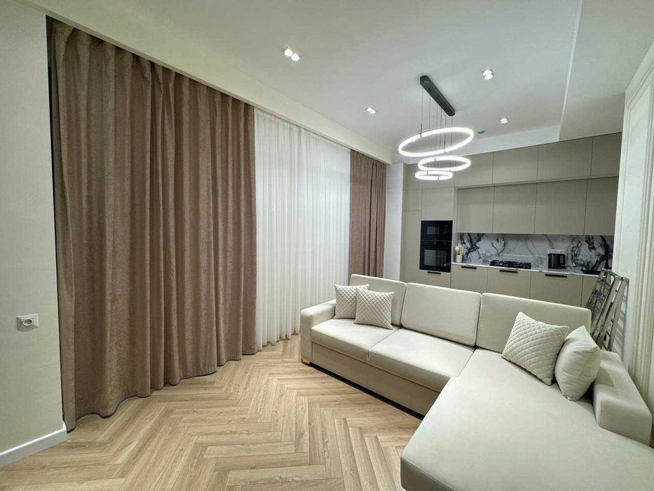 Sotiladi 1 xonali 2 xona qilingan Yakkasaroy Shota Rustaveli ID10