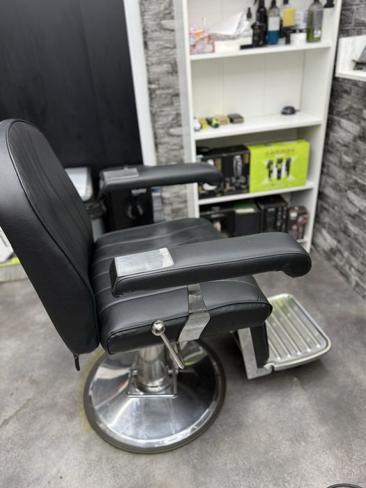 2 бръснарски стола