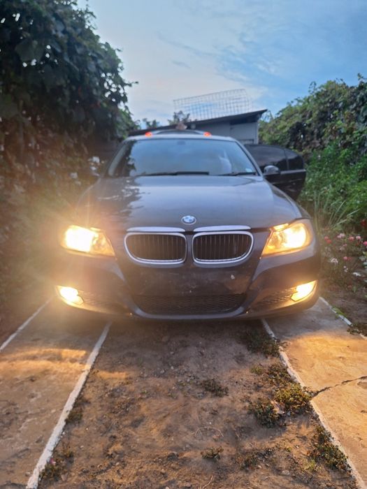 Dezmembrez bmw e90