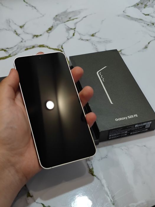 Samsung Galaxy S25 FE