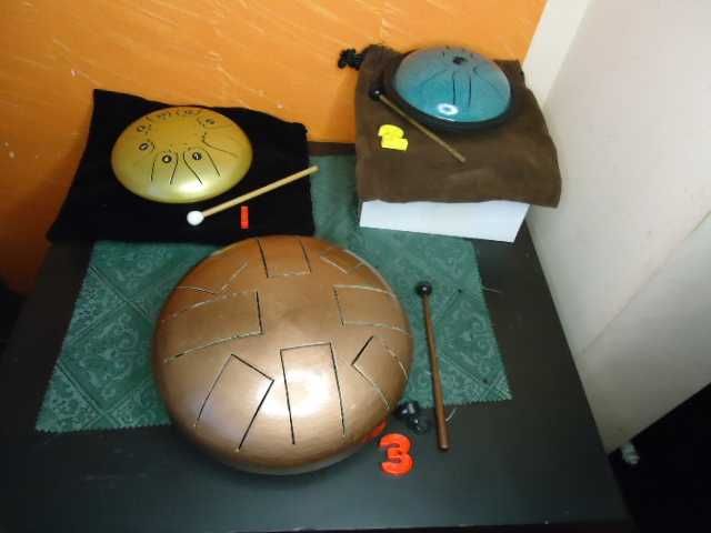 тарамбука, маракас Куба, кастанети, там-там барабанче,барабан-език