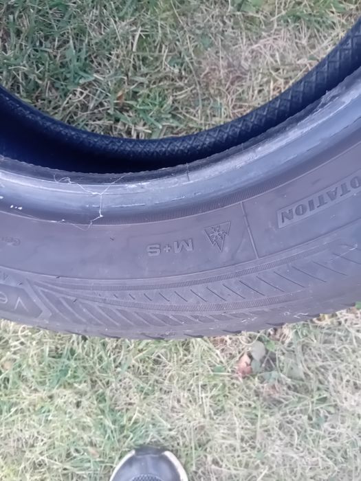 Anvelope iarnă 215 60 17