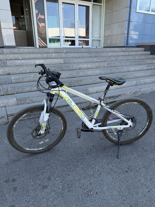 Продаеться скоростной велосипед