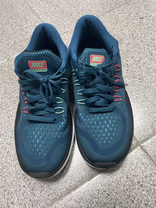 Дамски оригинални маратонки NIKE